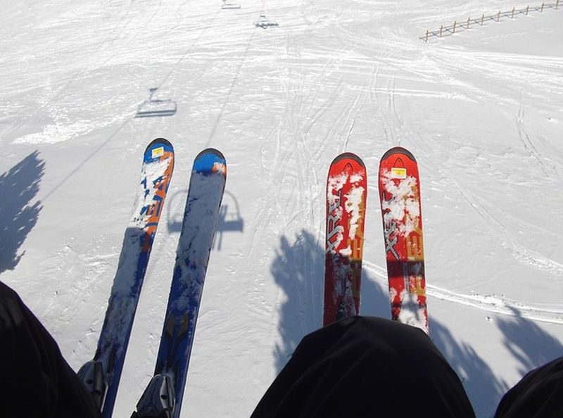 Mantenimiento de los esquís: el encerado · Blog de esqui · Álvarez
