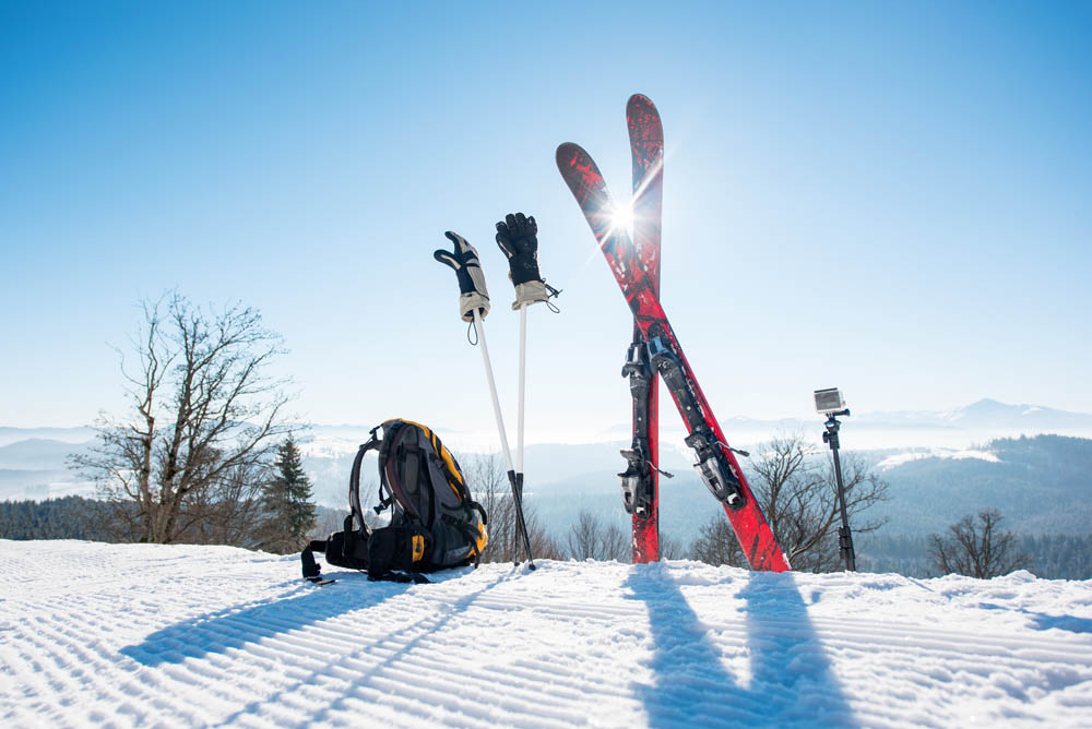 ¿Alquilar o comprar material para esquiar?